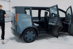 arrival-car_02