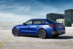 bmw-i4_17