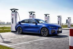 bmw-i4_21