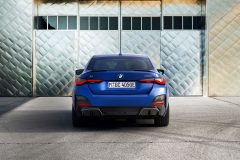 bmw-i4_25