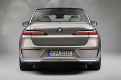 bmw-i7-2022_09