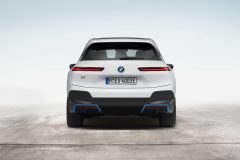 bmw-ix-white_08