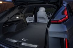 cadillac-lyriq_18