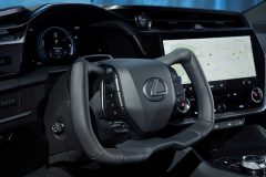 lexus-rz-450e-2022_16
