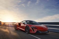mclaren-artura_red_02