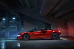 mclaren-artura_red_05