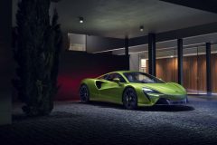mclaren-artura_red_11