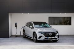 mercedes-benz-eqs-suv_18