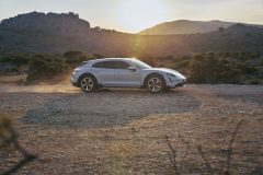 porsche-taycan-cross-turismo_12