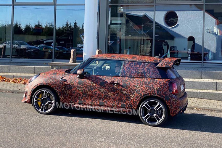 MINI John Cooper Works GP EV шпионские фото