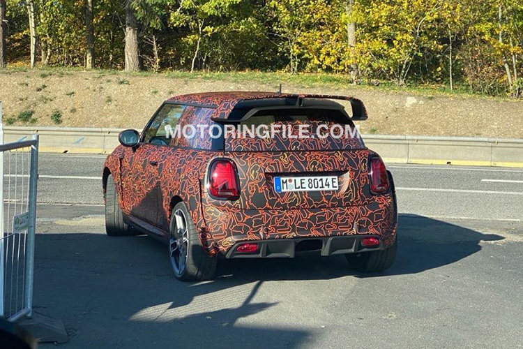 MINI John Cooper Works GP EV шпионские фото