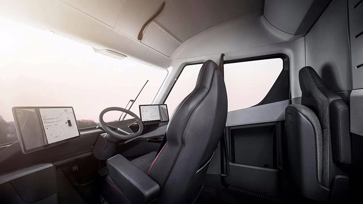 Tesla Semi интерьер