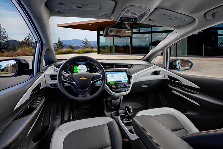 Chevrolet Bolt EV интерьер