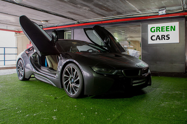 центр GreenCars - BMW i8