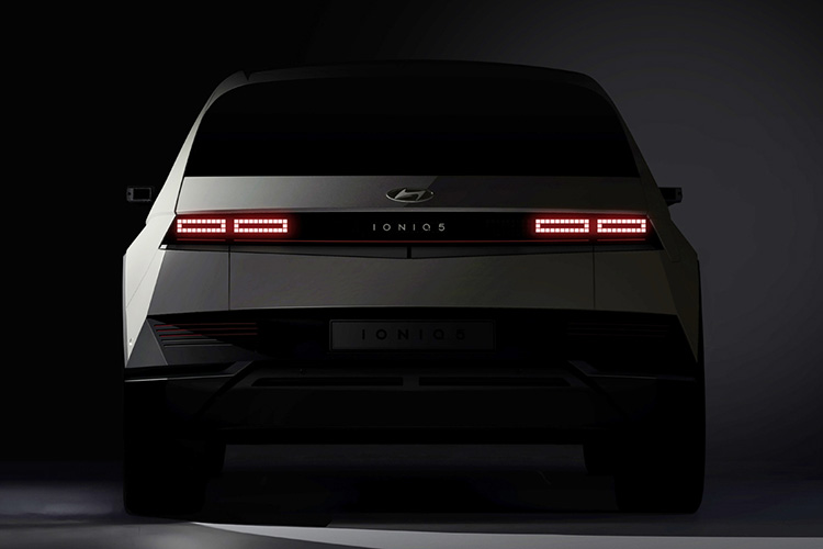 Hyundai Ioniq 5 вид сзади