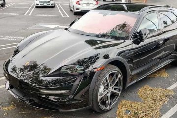 Porsche Taycan Cross Turismo прототип без камуфляжа