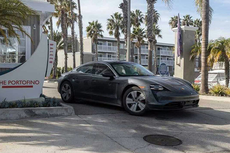 Porsche Taycan пересек США за рекордные для электромобиля 44 часа