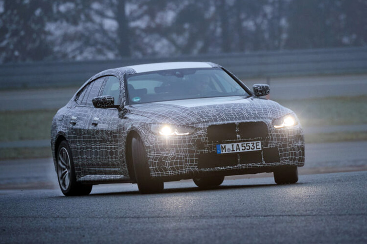BMW i4 видео