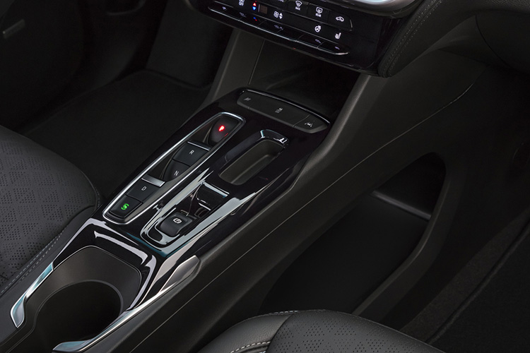 Chevrolet Bolt управление трансмиссией