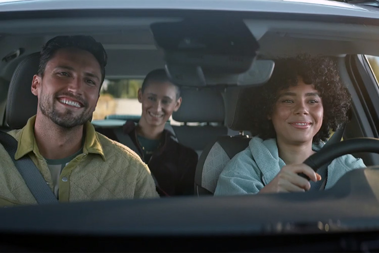 Chevrolet Bolt EUV показался на официальном тизере