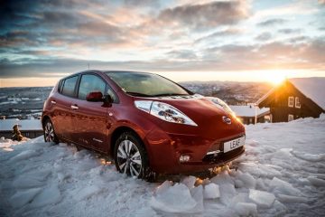 Nissan Leaf зимой