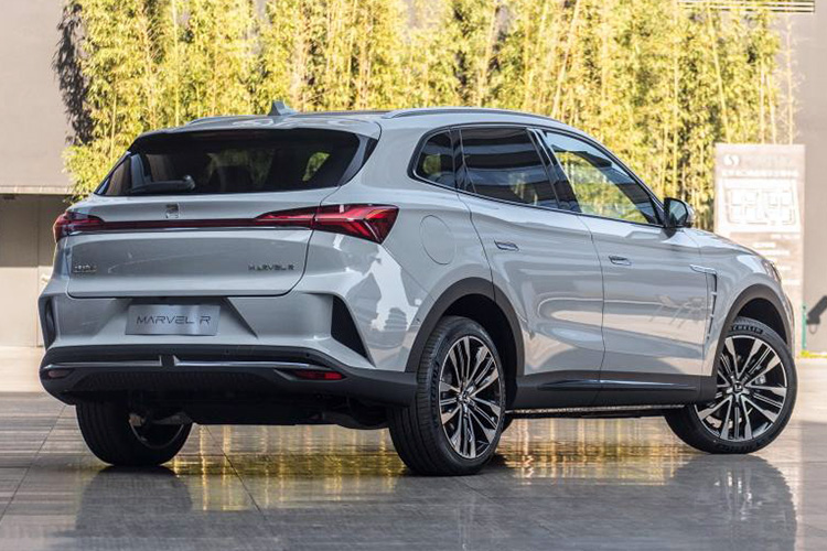 Roewe Marvel R вид сзади