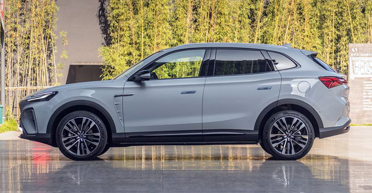 Roewe Marvel R вид сбоку