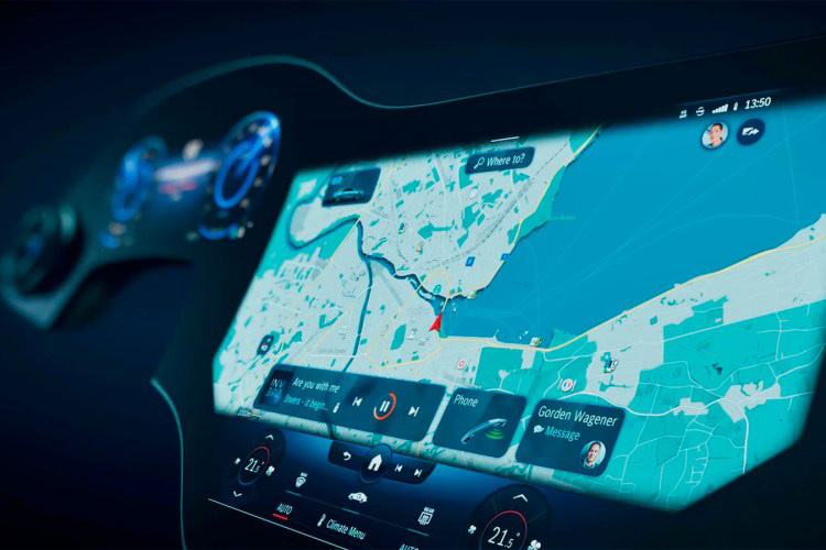 Mercedes EQS MBUX Hyperscreen