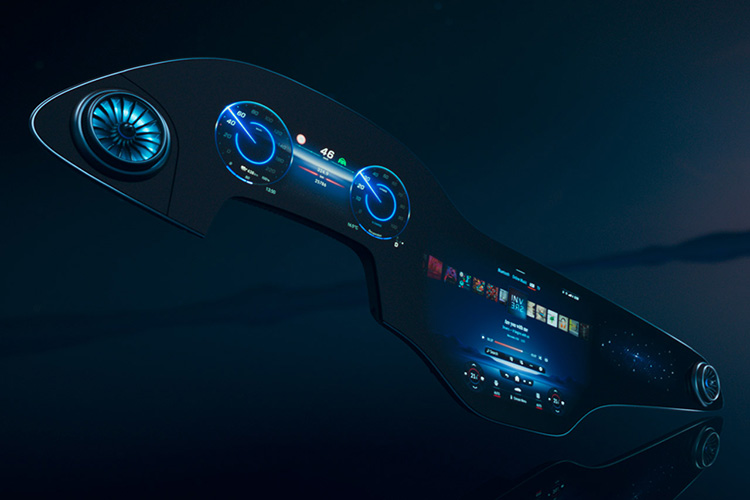 Mercedes Hyperscreen