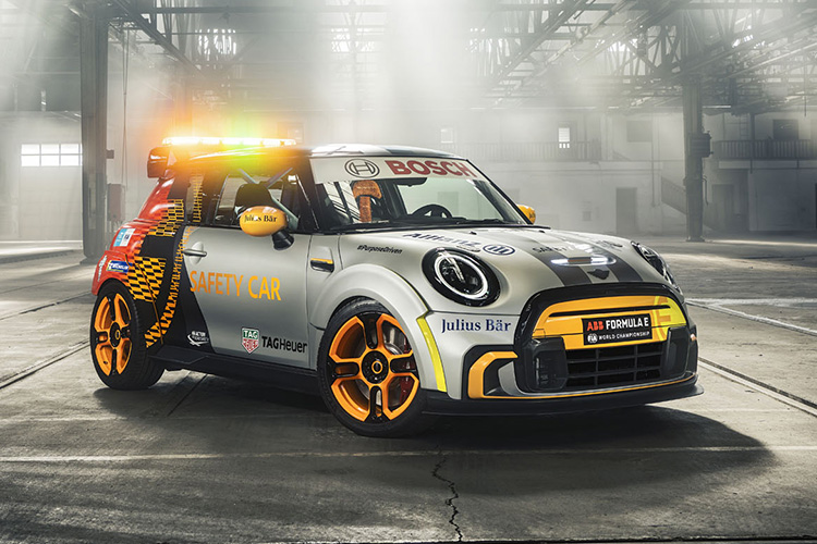 Mini Electric Pacesetter inspired by JCW