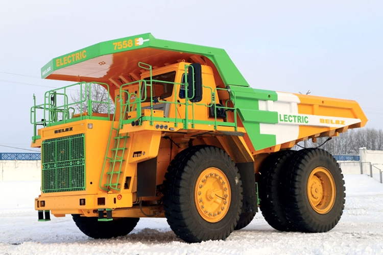 БЕЛАЗ 7558E электрический самосвал