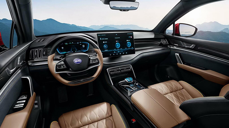 BYD Tang EV интерьер
