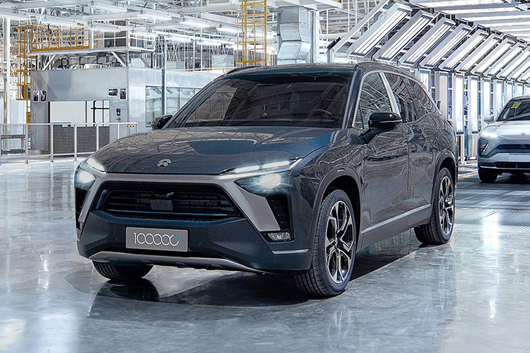 NIO ES8