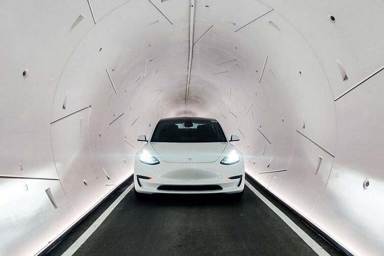 проект Tesla в туннелях в Лас-Вегасе