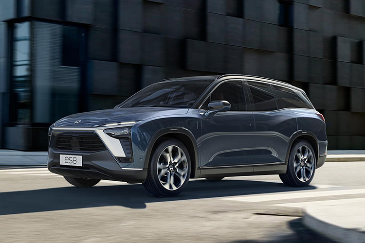 NIO ES8