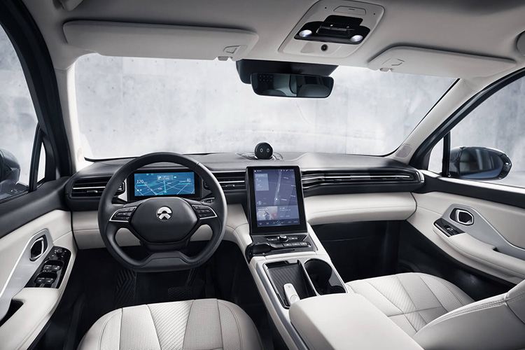 NIO ES8 передняя панель