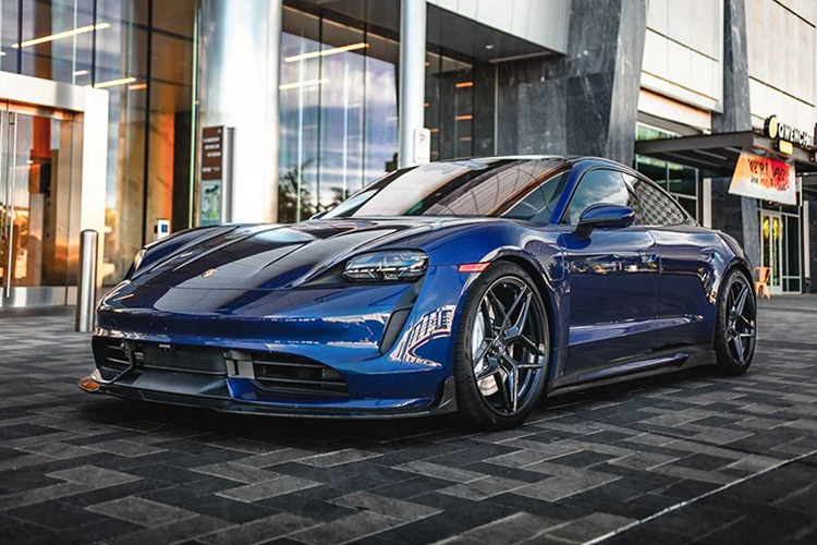 Porsche Taycan by Vivid Racing