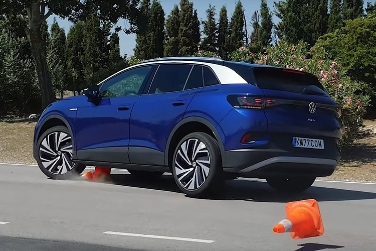Volkswagen ID.4 лосиный тест