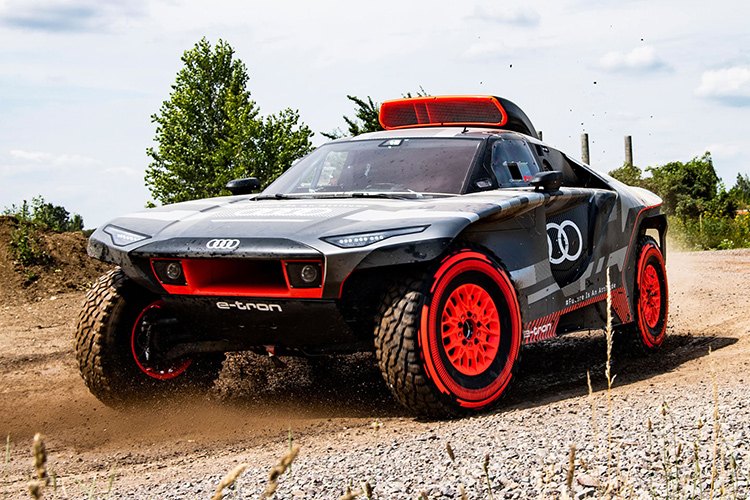 Audi RS Q e-tron ралли Дакар