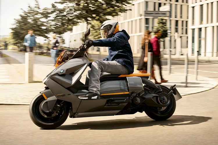 BMW электрический скутер CE 04
