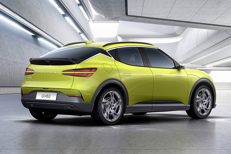 Genesis GV60 вид сзади