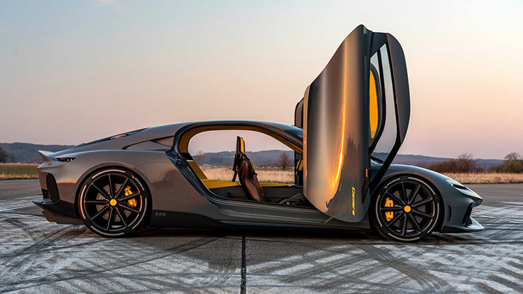 Koenigsegg Gemera двери