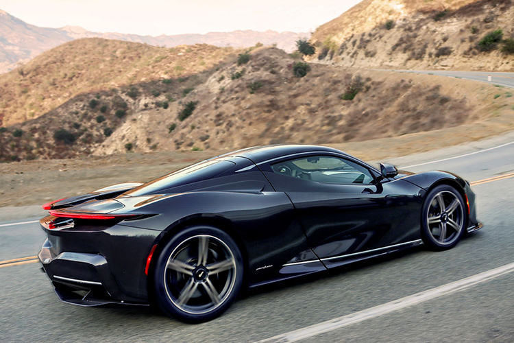 Pininfarina Battista вид сзади