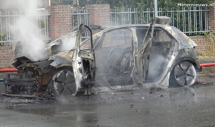 Volkswagen ID.3 сгорел в голландском городе Гронинген
