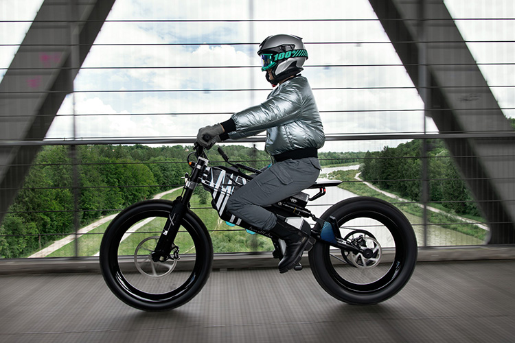 BMW Motorrad Vision AMBY
