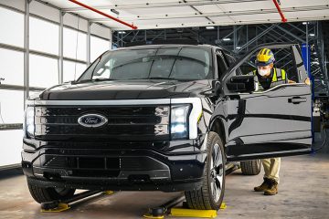 Ford запустил сборку электропикапов F-150 Lightning