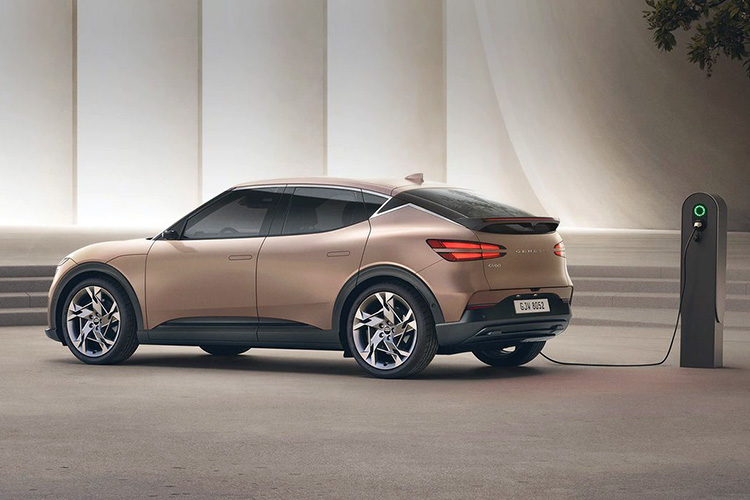 Genesis GV60 заряжается