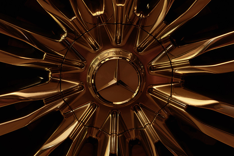 Mercedes-Benz лого золото
