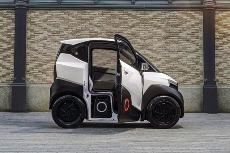 SEAT Silence S04