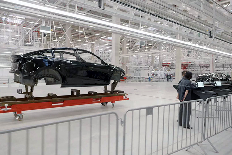 Ярмарка Tesla Gigafactory Берлин-Бранденбург в Германии